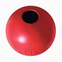 Kong Ball S - czerwona piłka na smakołyki, bardzo mocna i odporna na psie zęby